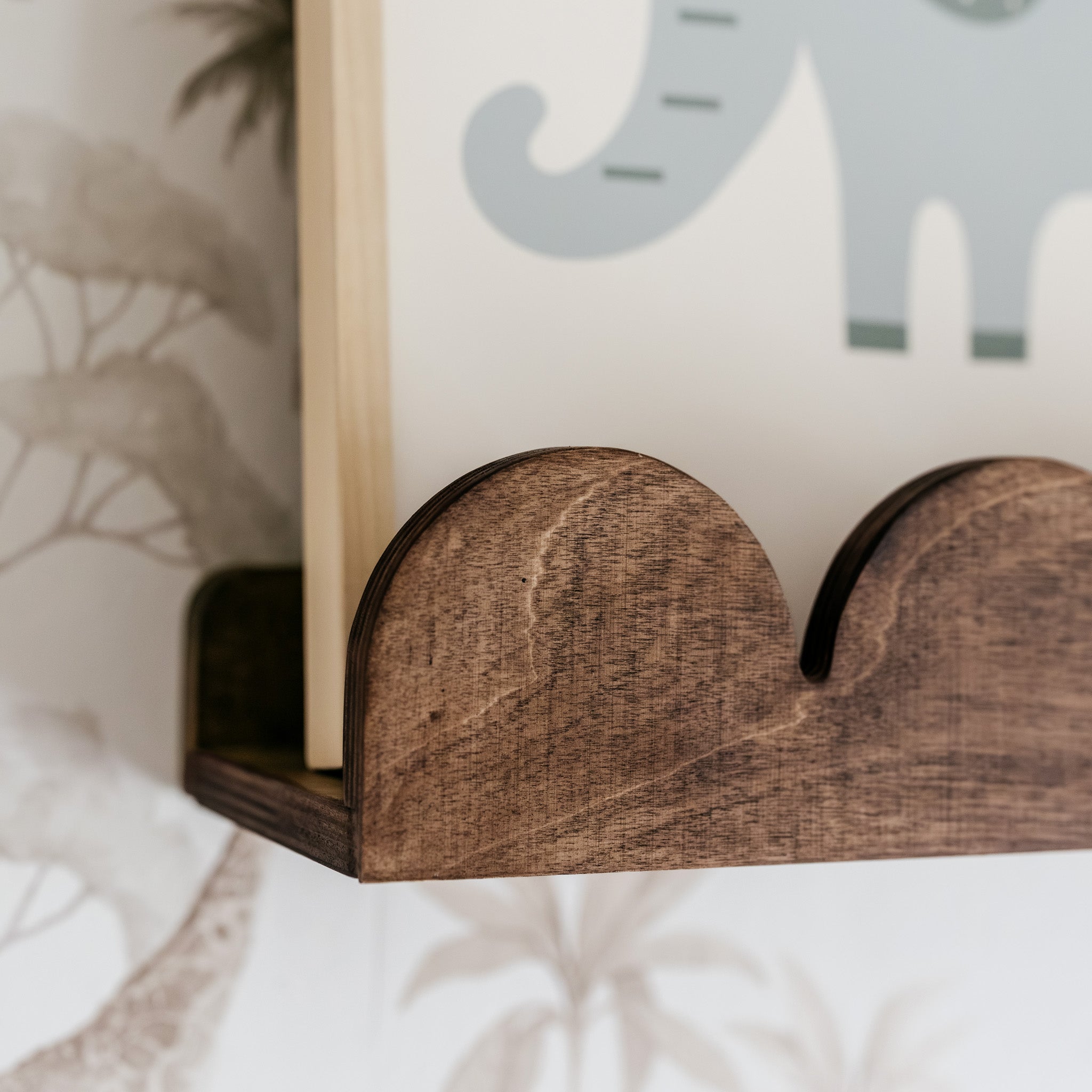 Bubble Montessori boekenrek kinderkamer | 1 plank - wengé gebeitst