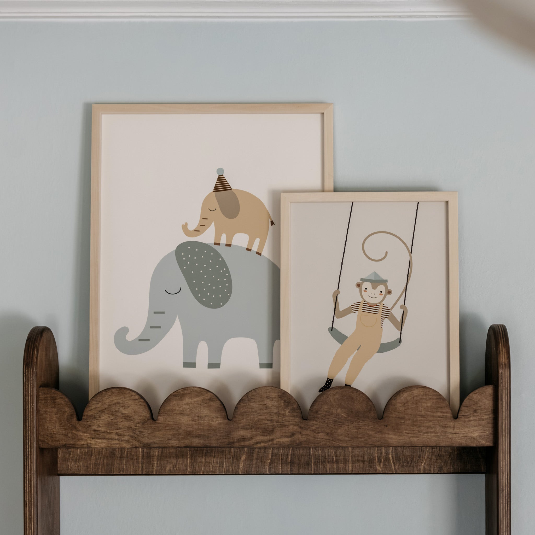 Bubble Montessori boekenrek kinderkamer | 4 planken - Wengé gebeitst - toddie.nl ®