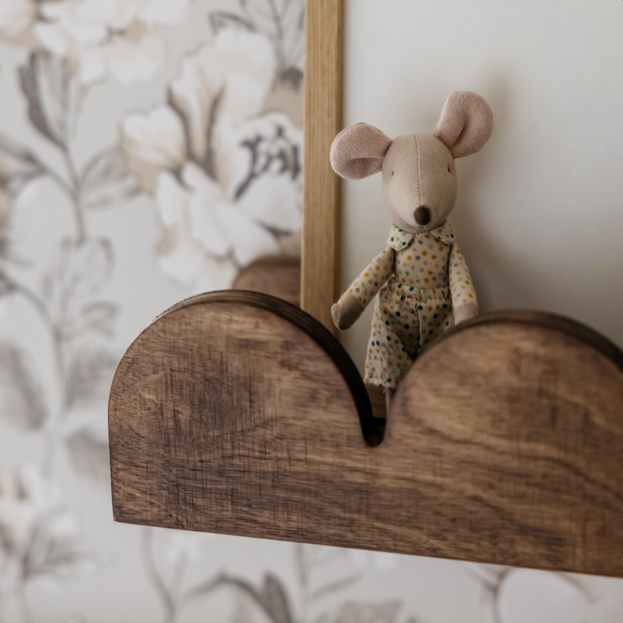 Bubble Montessori boekenrek kinderkamer | 1 plank - wengé gebeitst