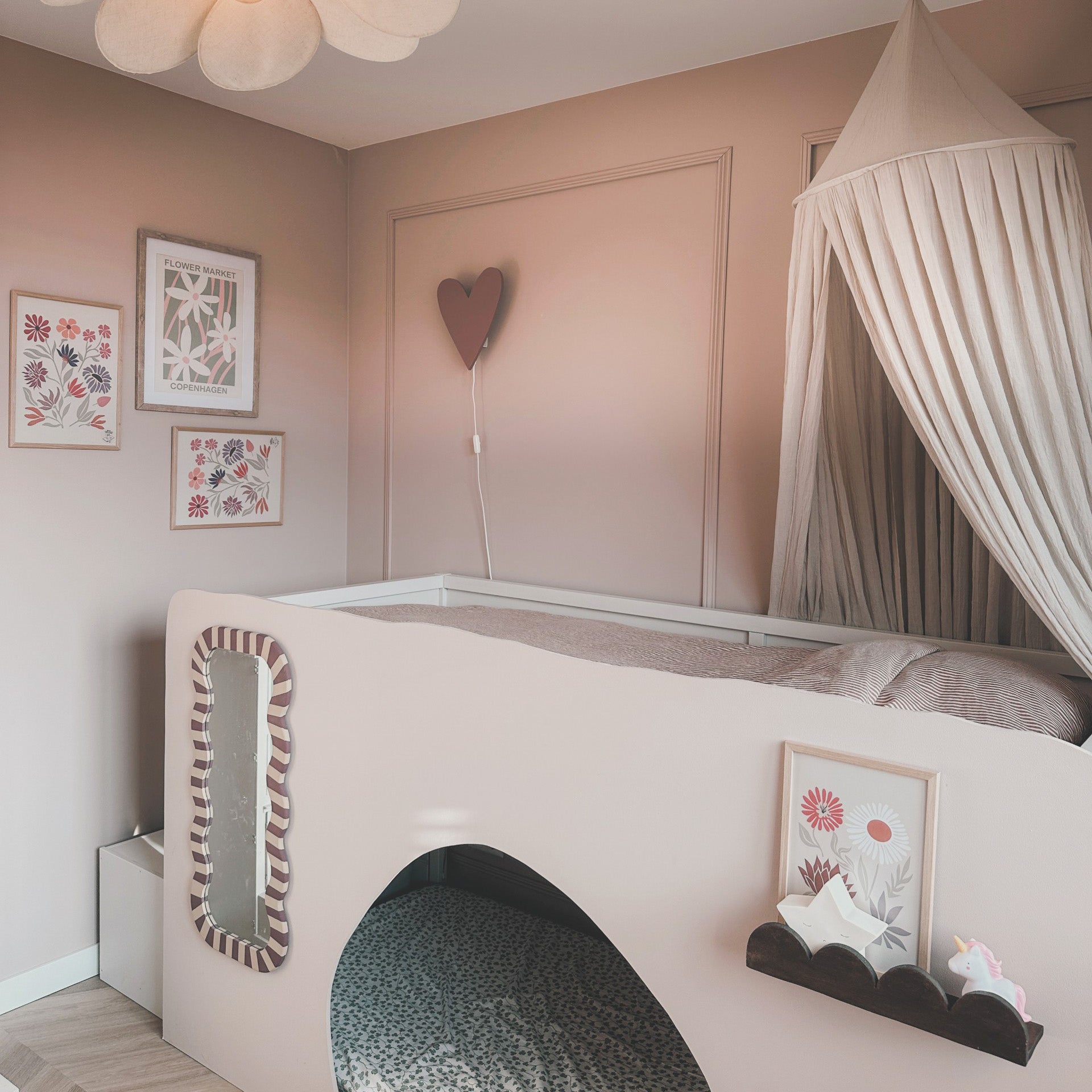 Houten wandlamp kinderkamer | Hart - terra roze - toddie.nl ®