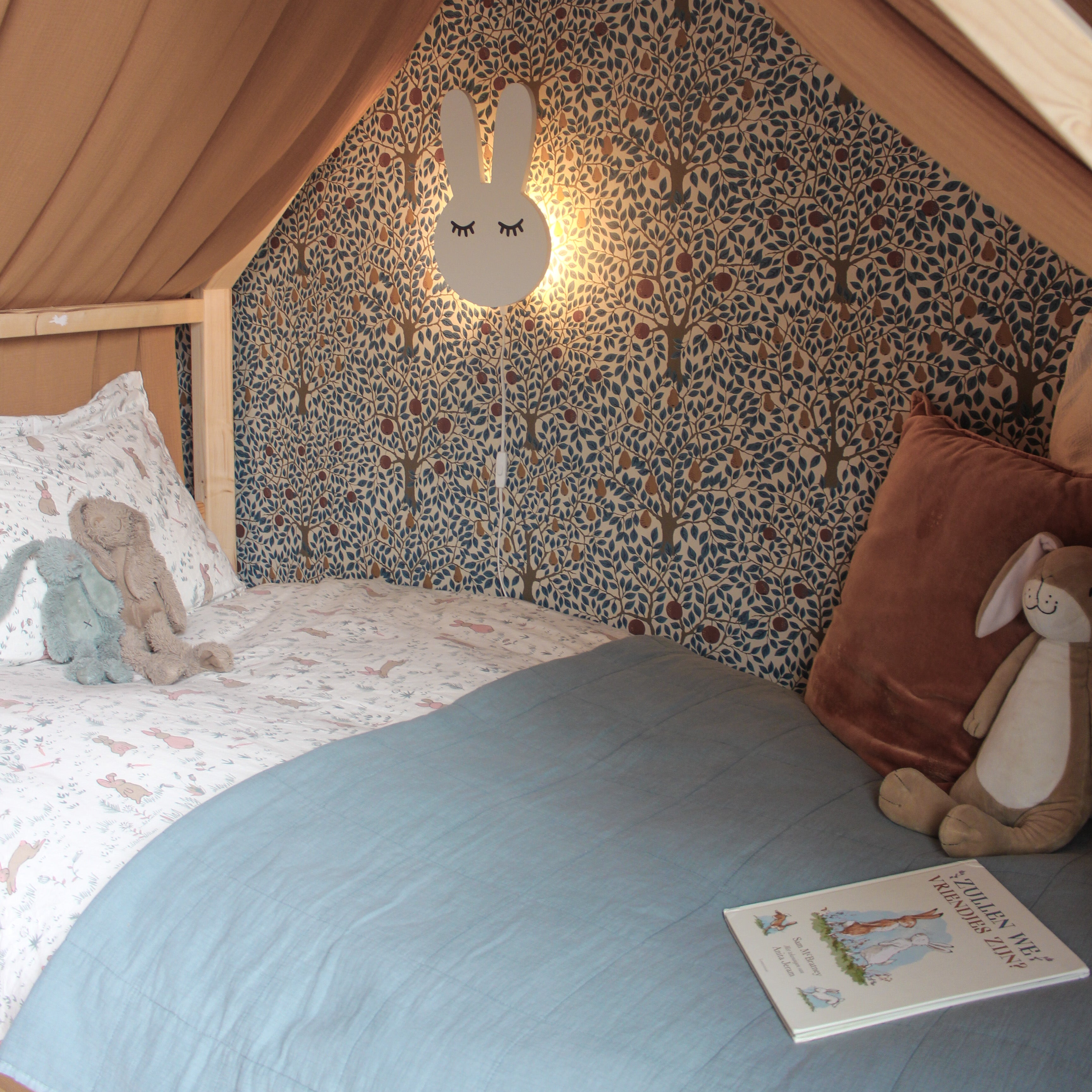 Houten wandlamp kinderkamer | Konijn - wit - toddie.nl ®