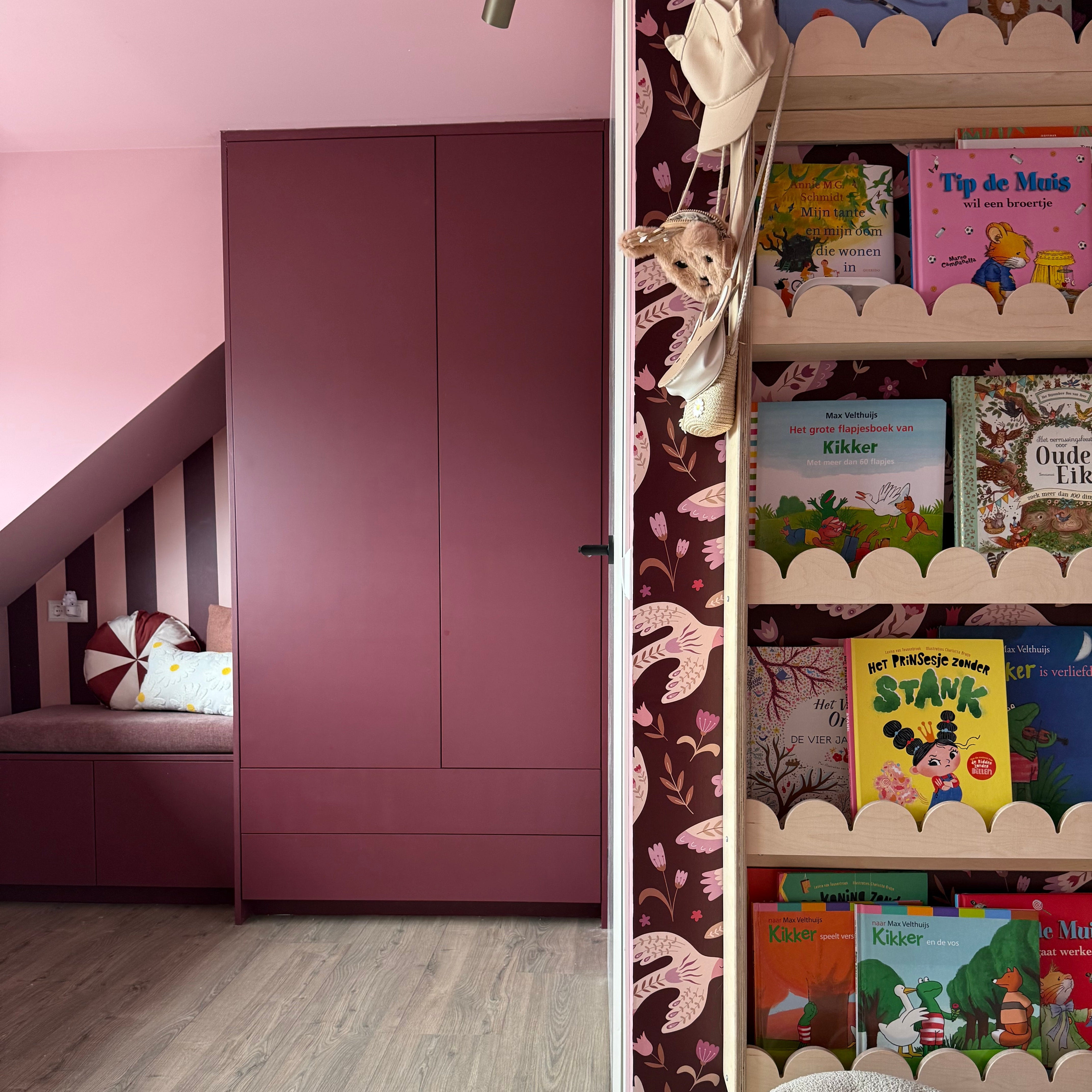 Bubble Montessori -Bücherregal für das Kinderzimmer | 5 Einlegeböden – naturfarben