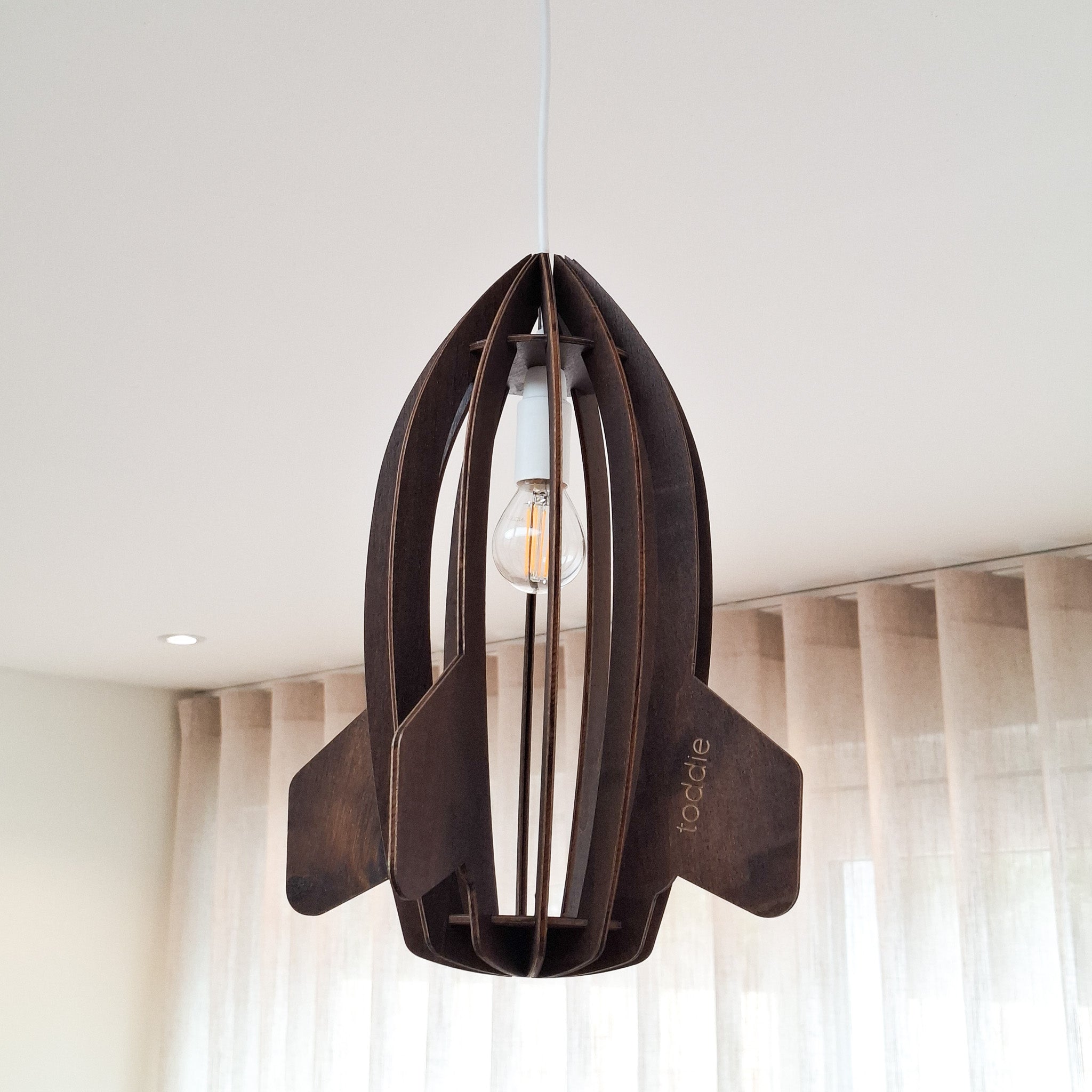 Træhængelampe til børneværelse | Raket - Wengé