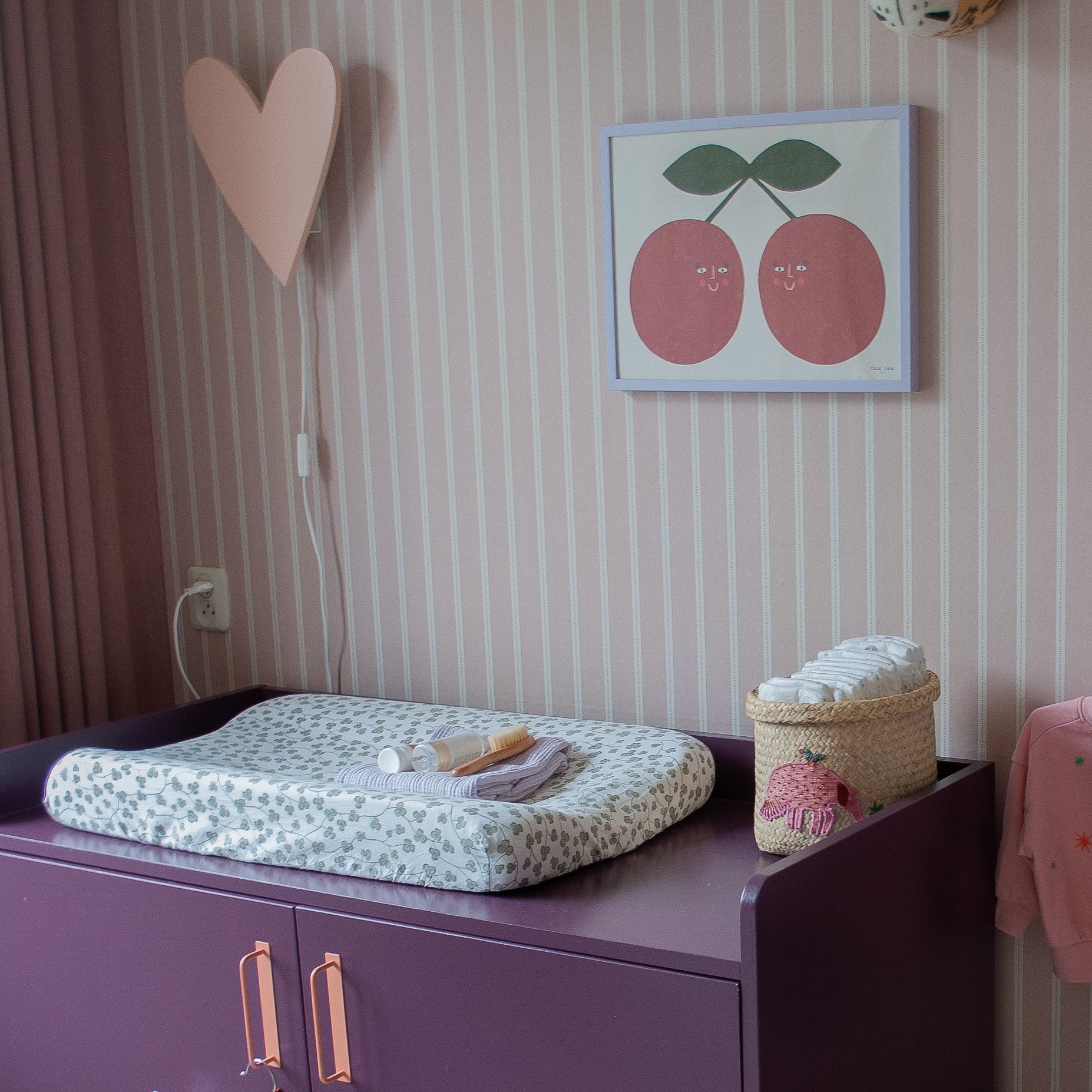 Houten wandlamp kinderkamer | Hart - peach