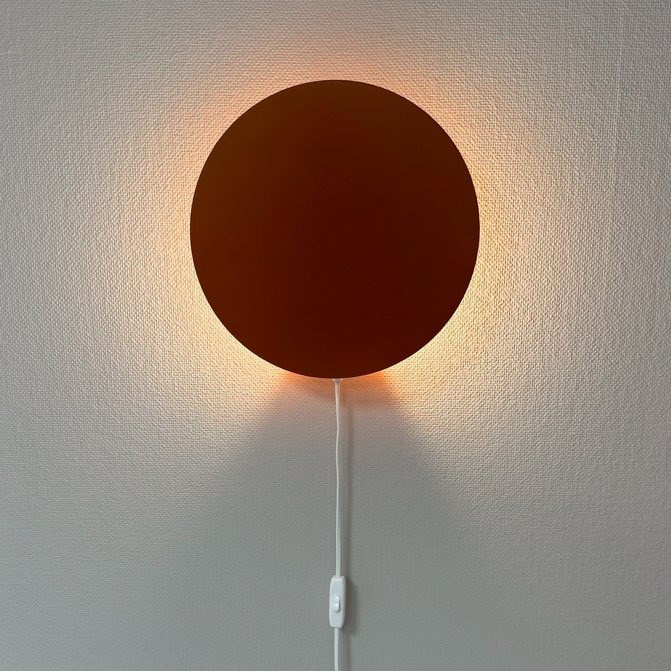 Houten wandlamp kinderkamer | cirkel baksteen rood - toddie.nl ®