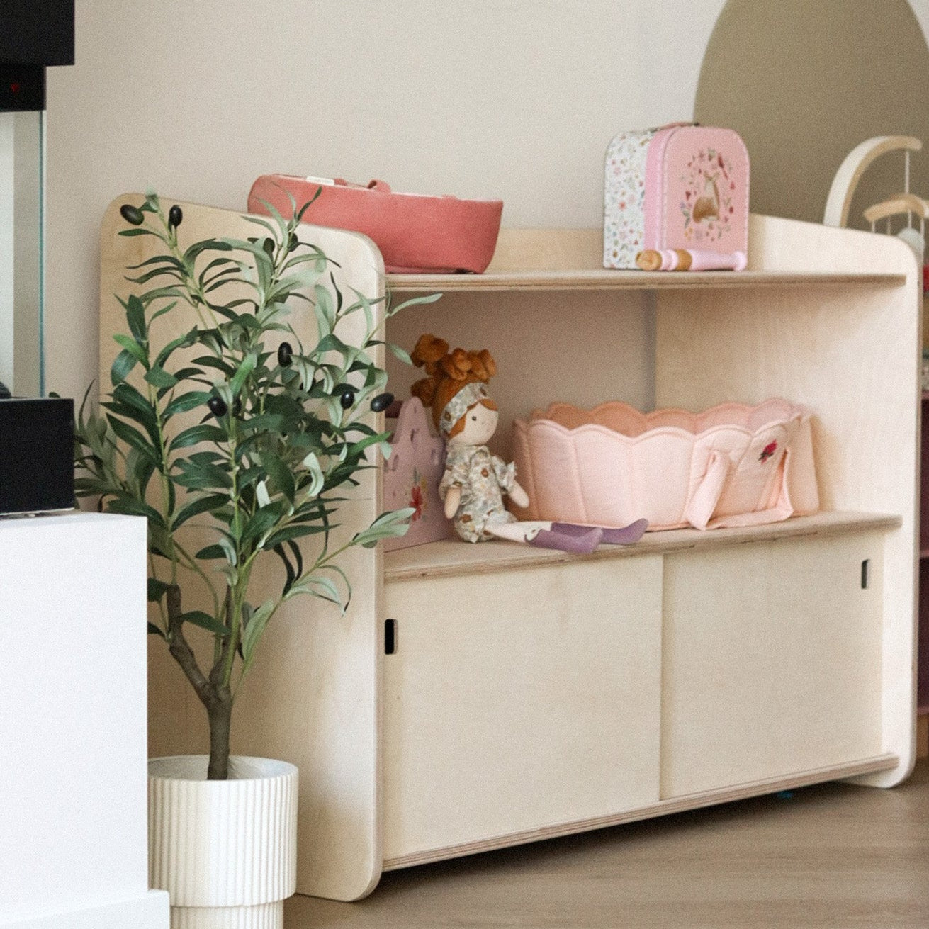 Montessori Spielmöbel, Kinderschrank, Spielzeugschrank
