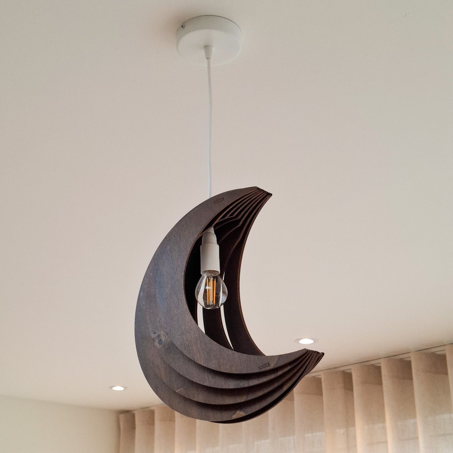 Houten hanglamp kinderkamer | Maan - Wengé - toddie.nl ®