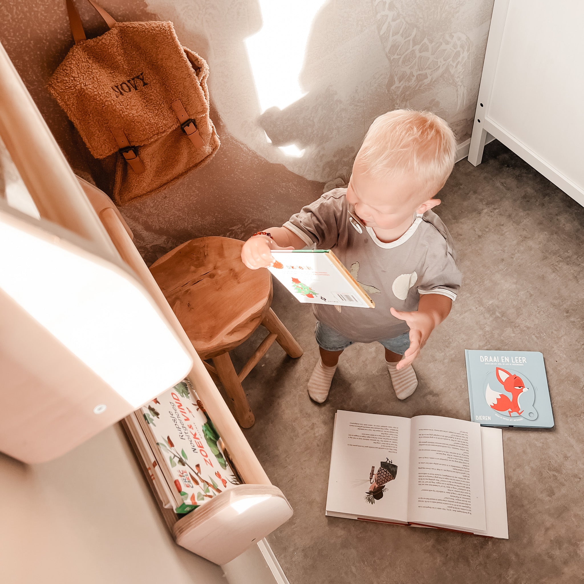 Montessori boekenrek kinderkamer | 1 plank - blank - toddie.nl