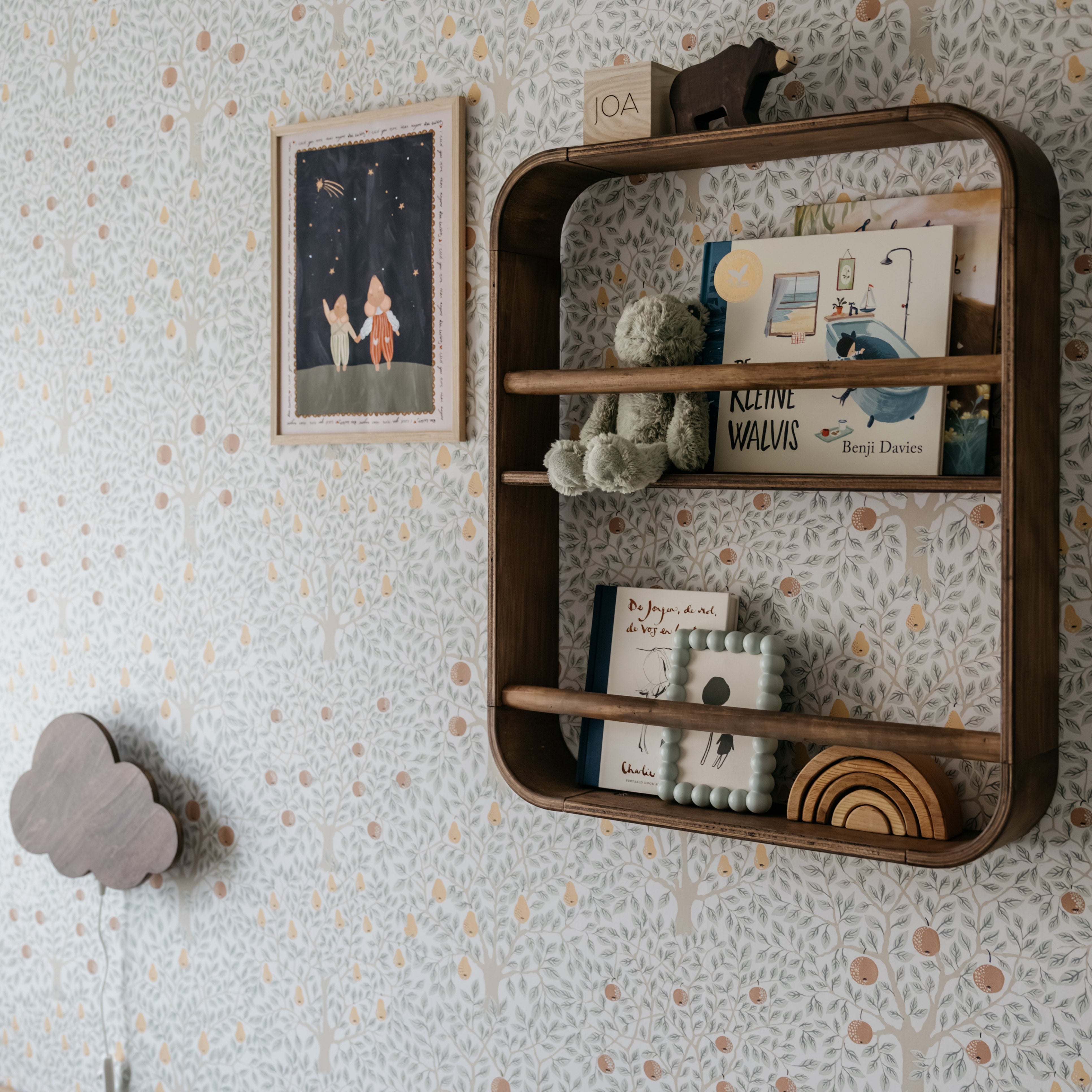 Novie montessori rond boekenrek kinderkamer | 2 planken - Wengé gebeitst