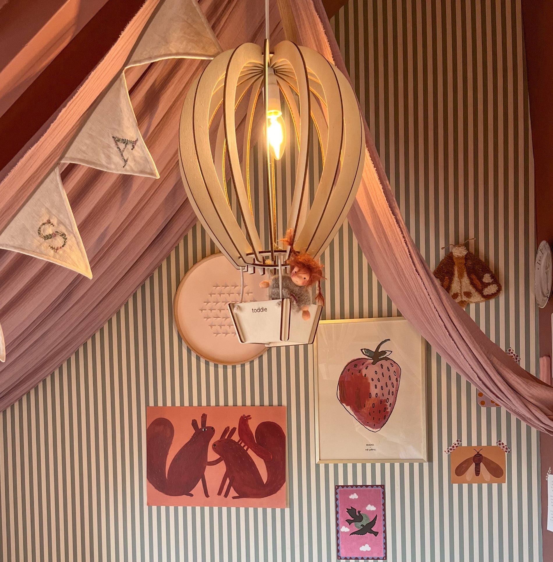 Houten hanglamp kinderkamer | Luchtballon - blank