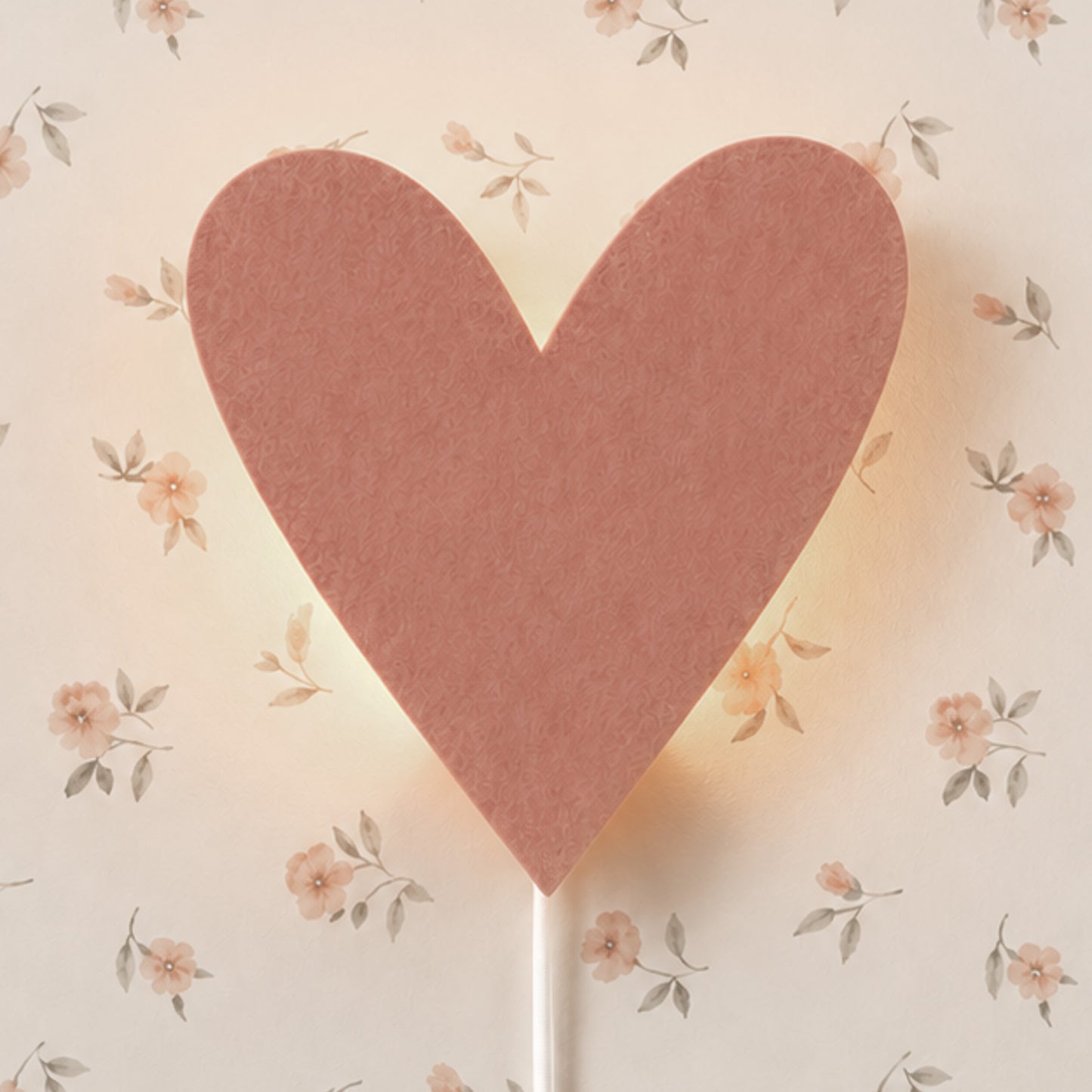 Vilten wandlamp kinderkamer | hart - roze