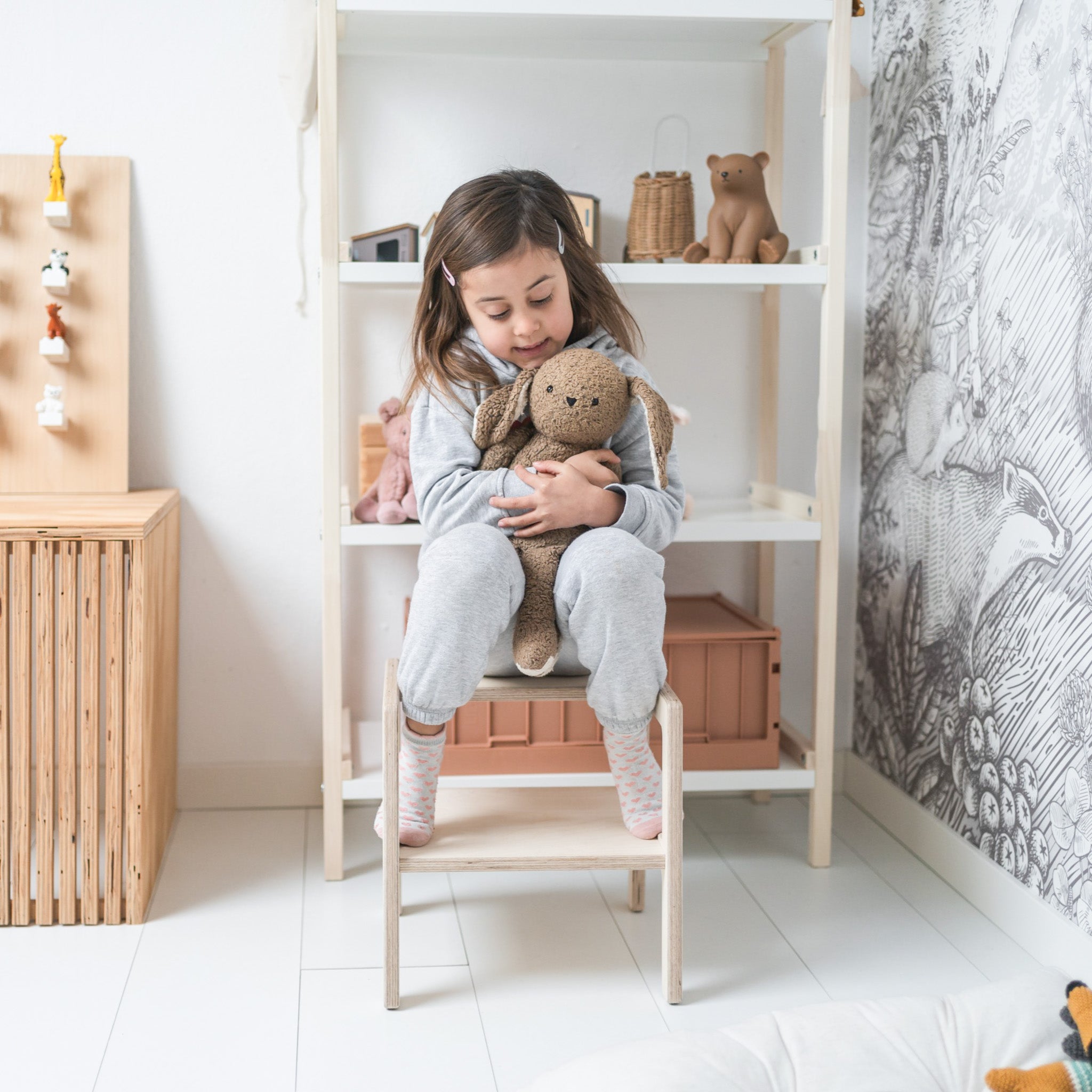 Montessori subtiele leertoren | Houten opstapje, krukje - blank