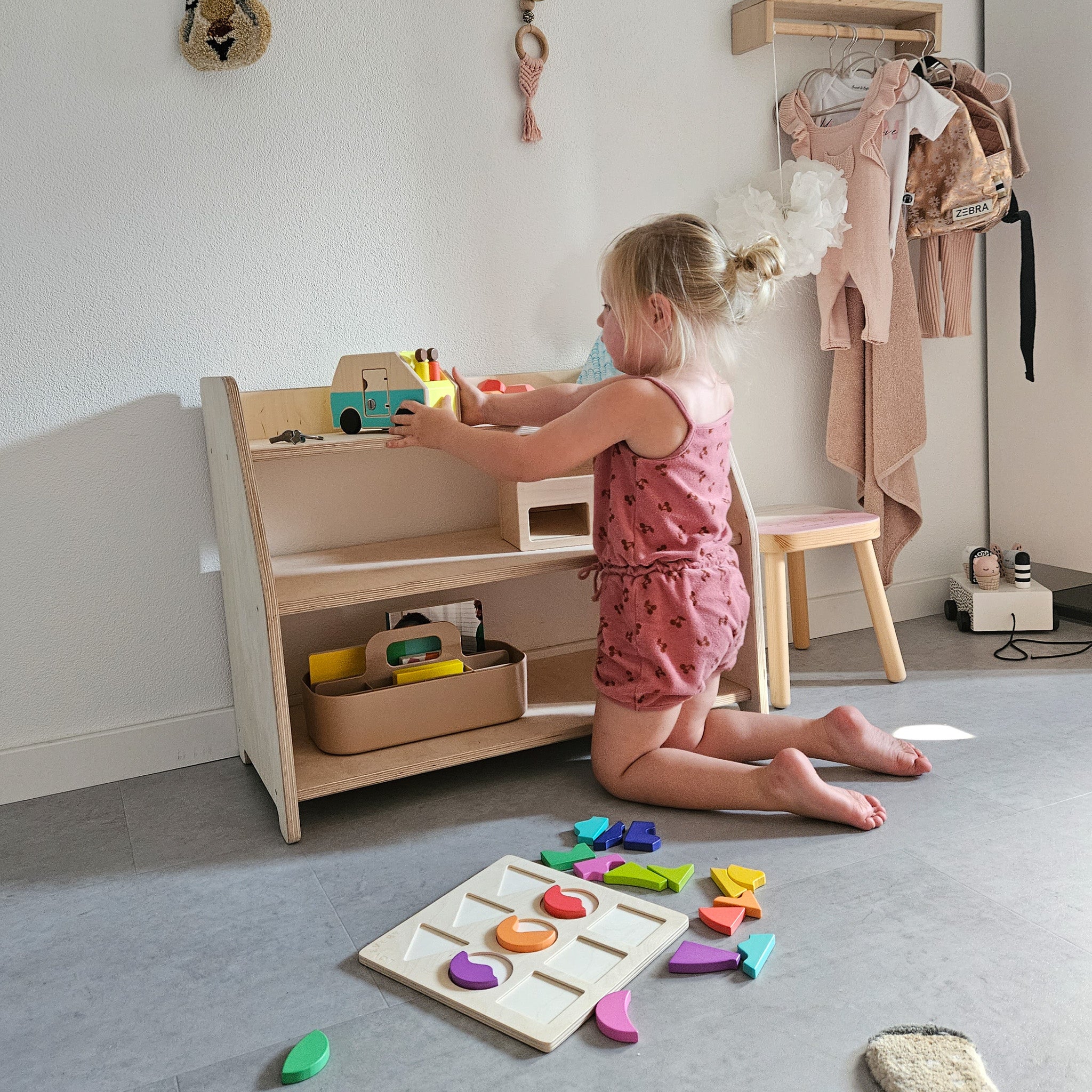 Montessori speelmeubel | Kinderopbergmeubel - blank - toddie.nl