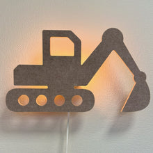 Vilten wandlamp graafmachine zandbeige – lamp aan