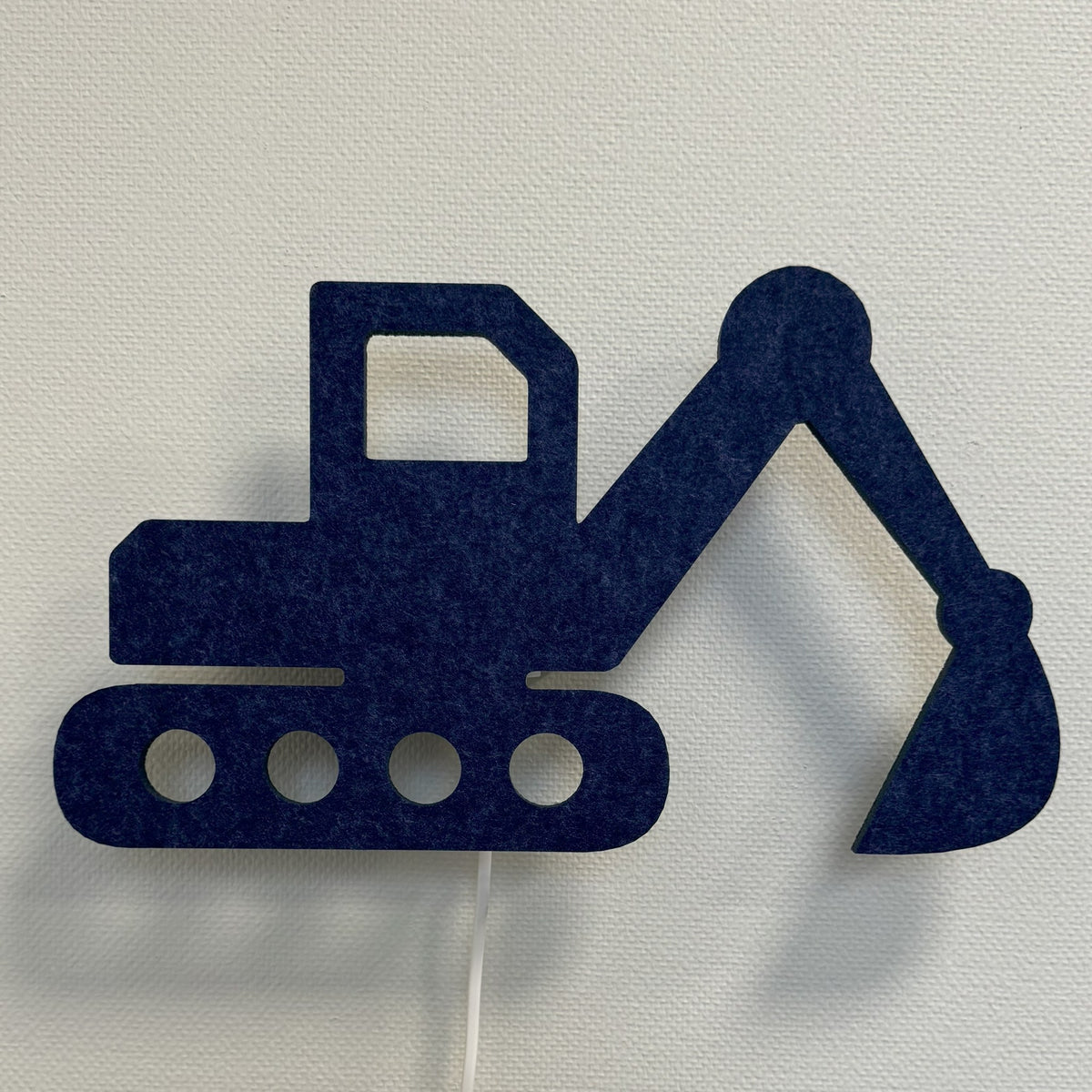 Vilten wandlamp graafmachine nachtblauw – aan de muur