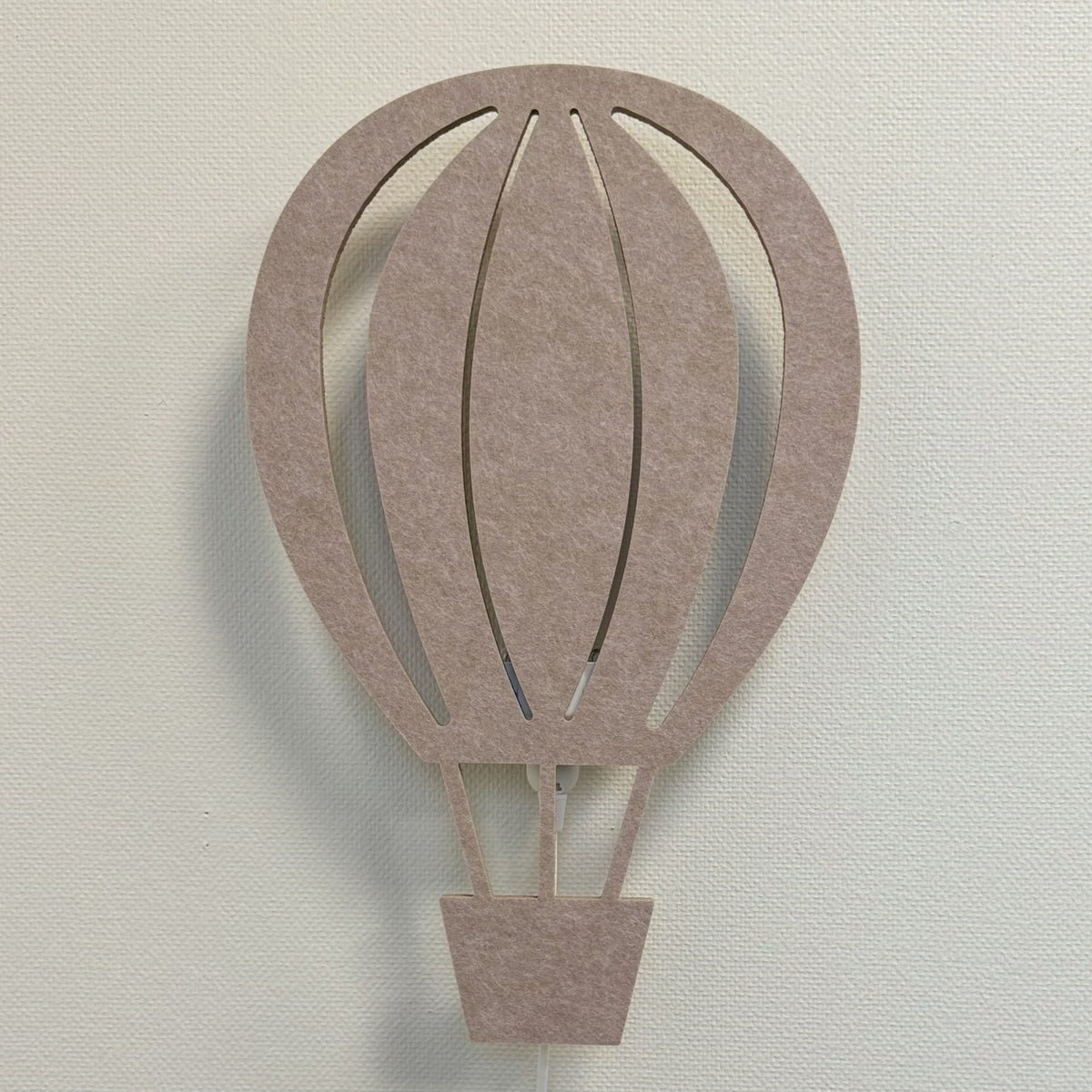Vilten wandlamp luchtballon zandbeige – lamp uit