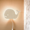 Houten wandlamp kinderkamer | Walvis - blank - toddie.nl