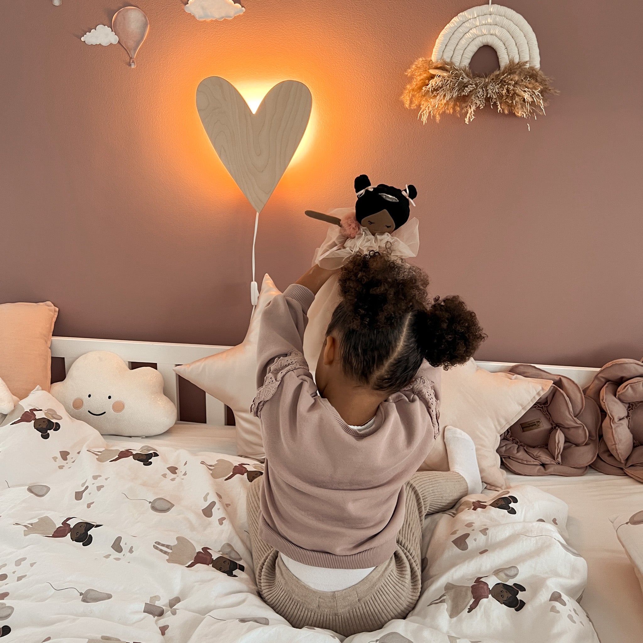 Houten wandlamp kinderkamer | Hart - blank - toddie.nl