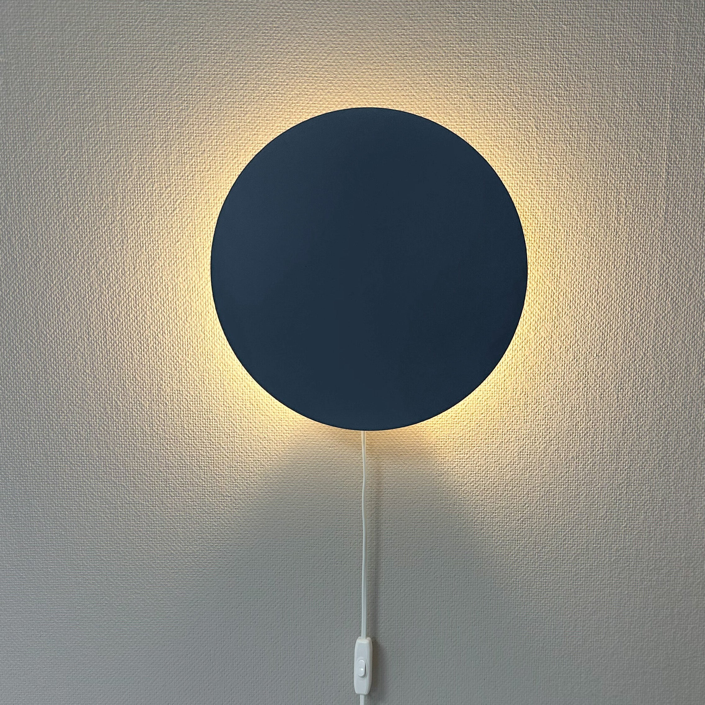 Houten wandlamp kinderkamer | cirkel blauw denim drift