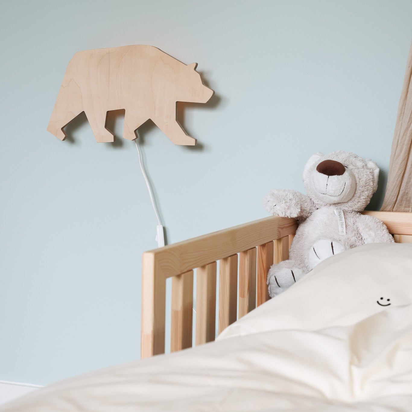 Houten wandlamp kinderkamer | Beer - blank - toddie.nl ®