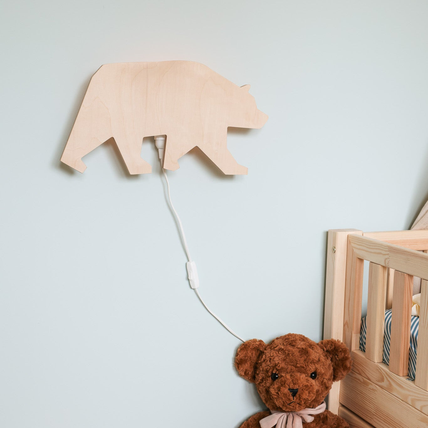 Houten wandlamp kinderkamer | Beer - blank - toddie.nl ®