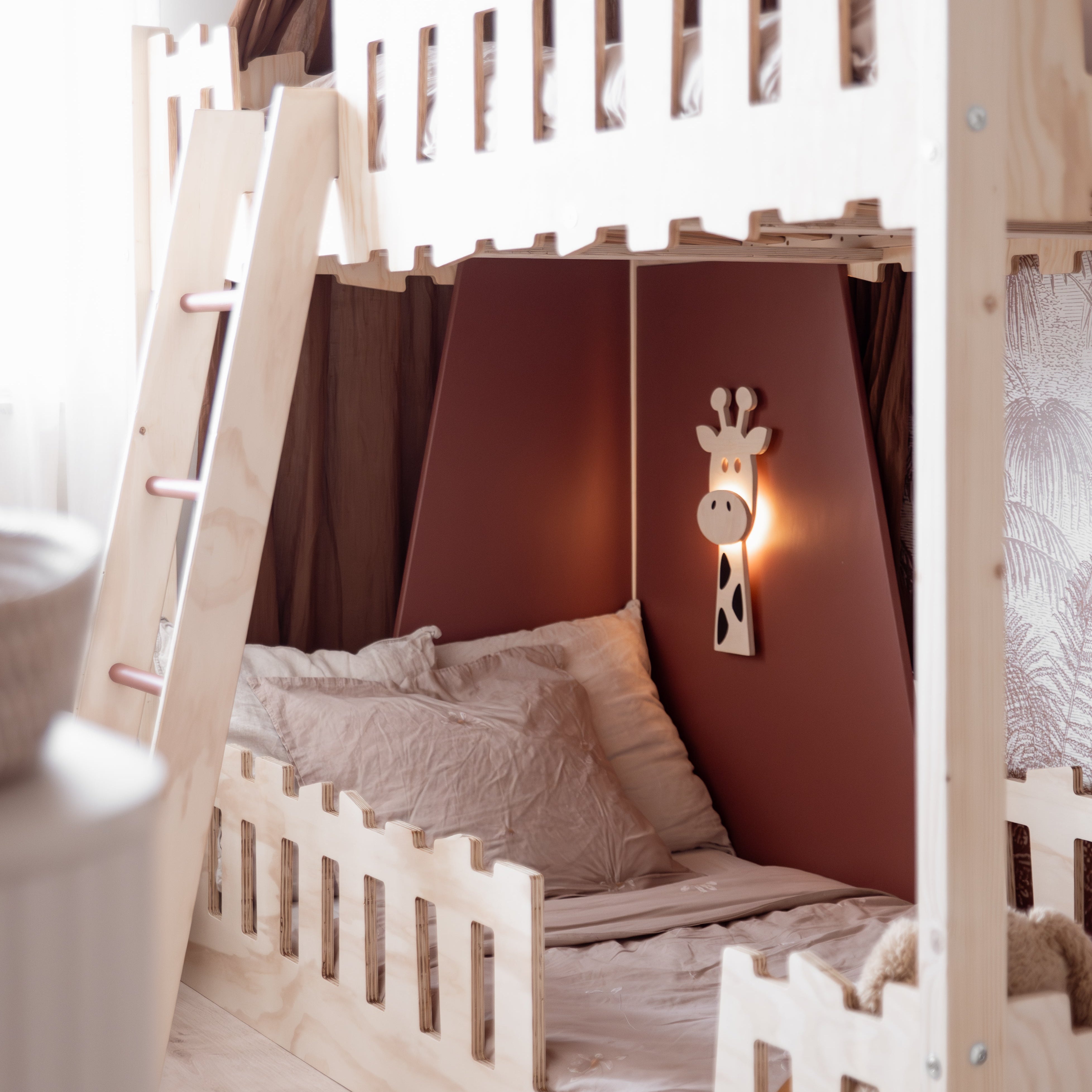 Houten wandlamp kinderkamer | Giraffe - blank - toddie.nl ®