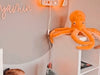 Video laden en afspelen in Gallery-weergave, Houten wandlamp kinderkamer | Graafmachine - blank
