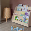 Video laden en afspelen in Gallery-weergave, Montessori boekenkast kinderkamer | 3 treden - blank