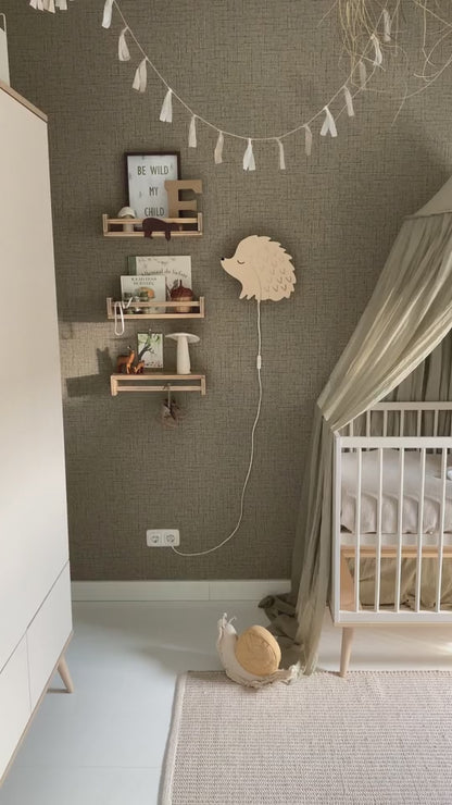 Wandleuchte aus Holz für das Kinderzimmer | Igel – naturbelassen