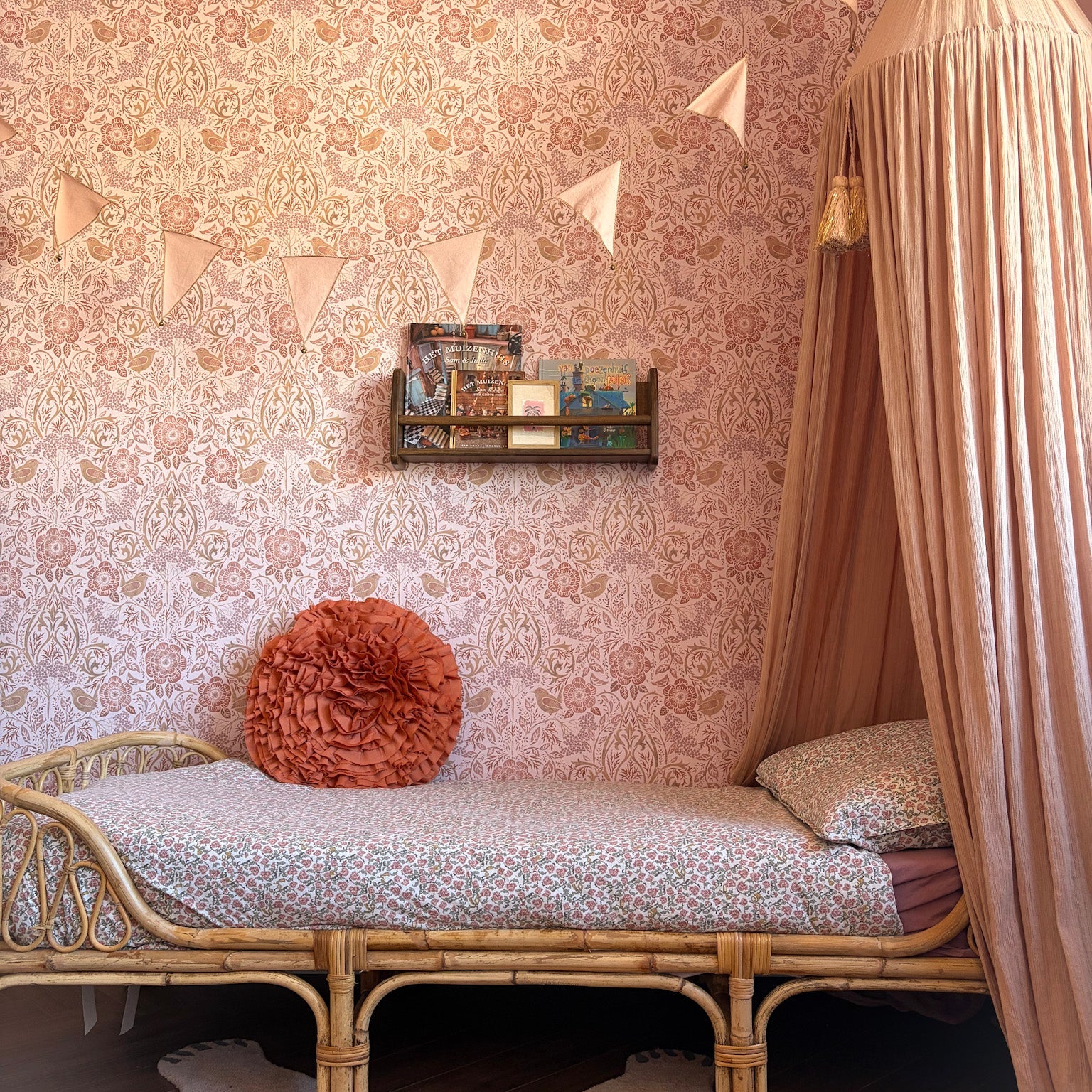 Shelfie montessori boekenrek kinderkamer | 1 plank - Wengé gebeitst