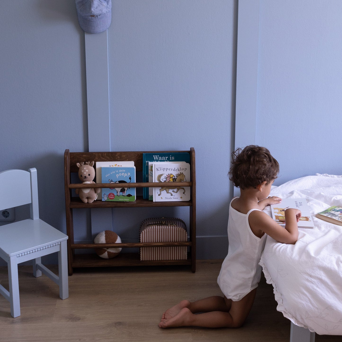 Shelfie montessori boekenrek kinderkamer | 2 planken - Wengé gebeitst