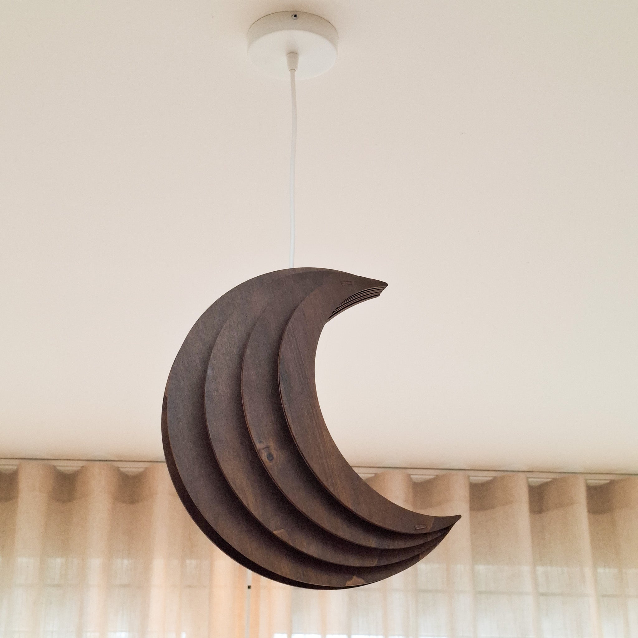 Houten hanglamp kinderkamer | Maan - Wengé - toddie.nl ®