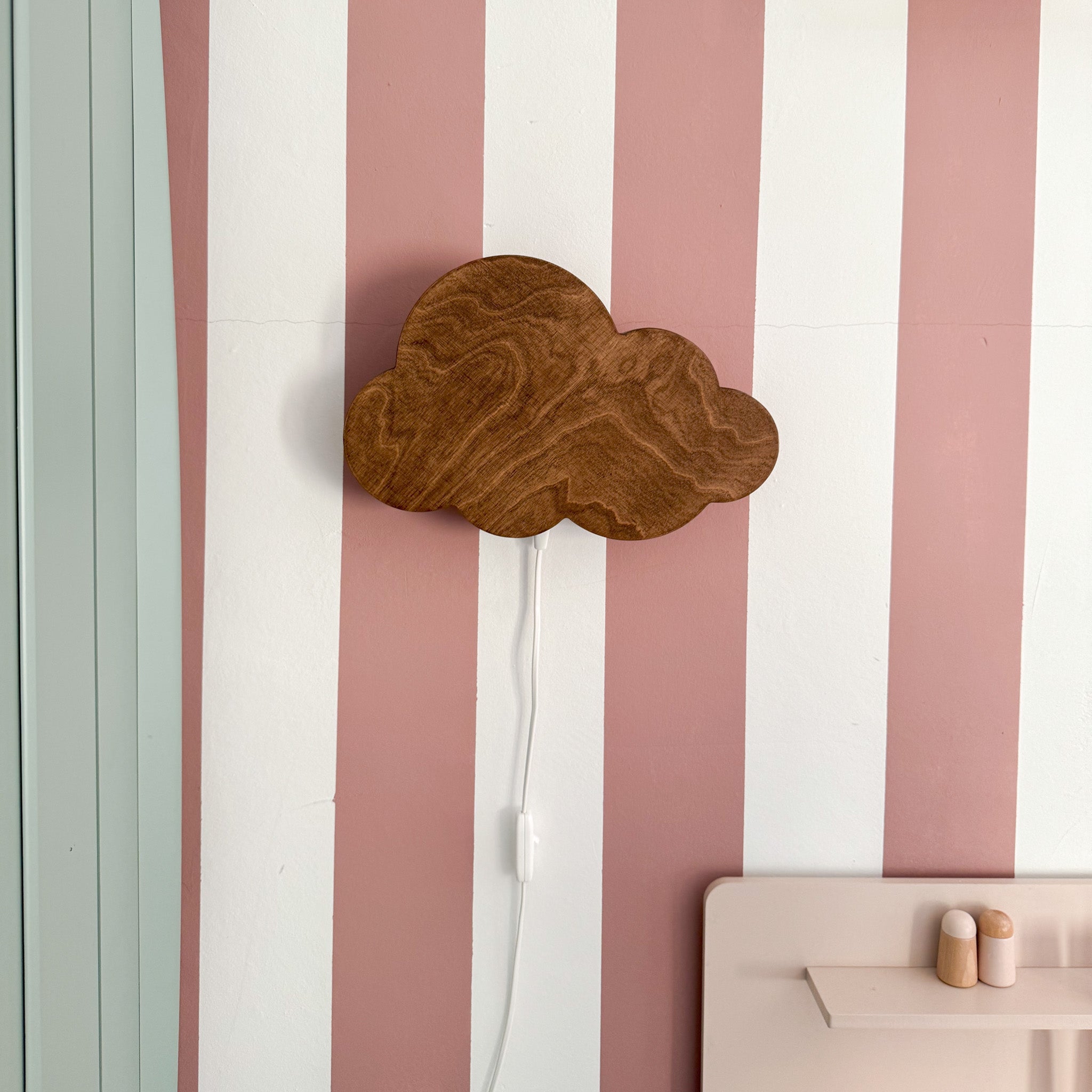 Houten wandlamp kinderkamer | Wolkie - Wengé (walnoot) - toddie.nl ®