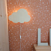 Afbeelding in Gallery-weergave laden, Houten wandlamp kinderkamer | Wolkie - Multiplex - toddie.nl