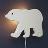 Afbeelding in Gallery-weergave laden, Houten wandlamp kinderkamer | Ijsbeer - toddie.nl
