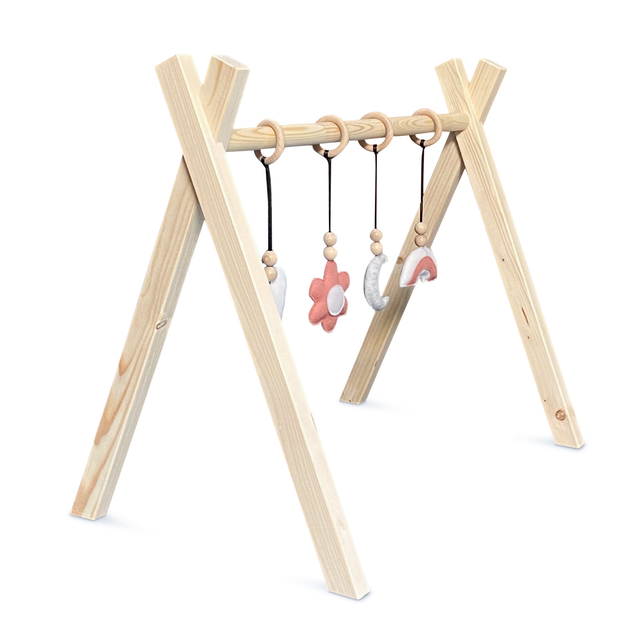 Blank houten babygym, met bloem en regenboog vilthangers, Tipi vorm massief hout - toddie.nl