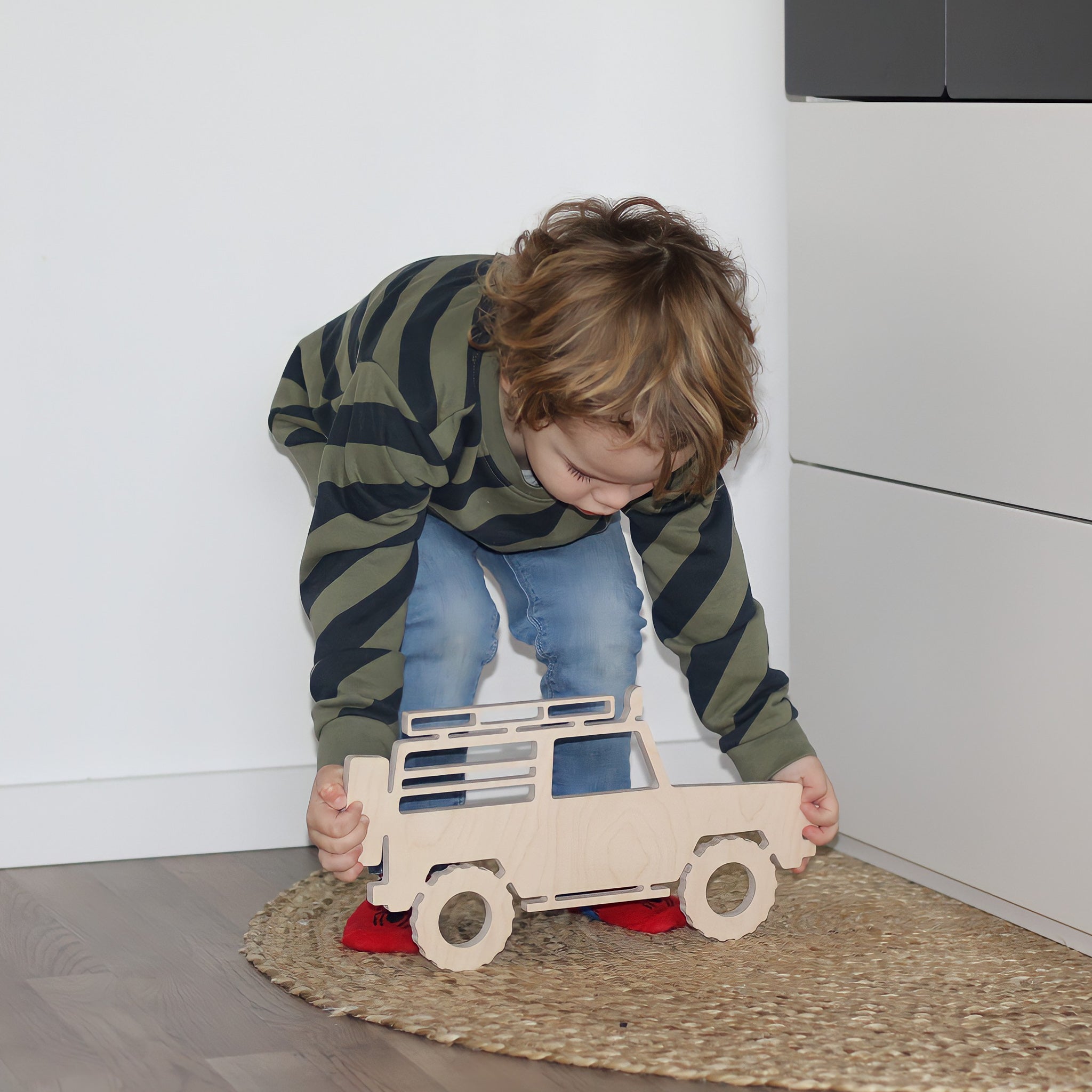 Houten wandlamp kinderkamer | 4x4 Jeep - toddie.nl