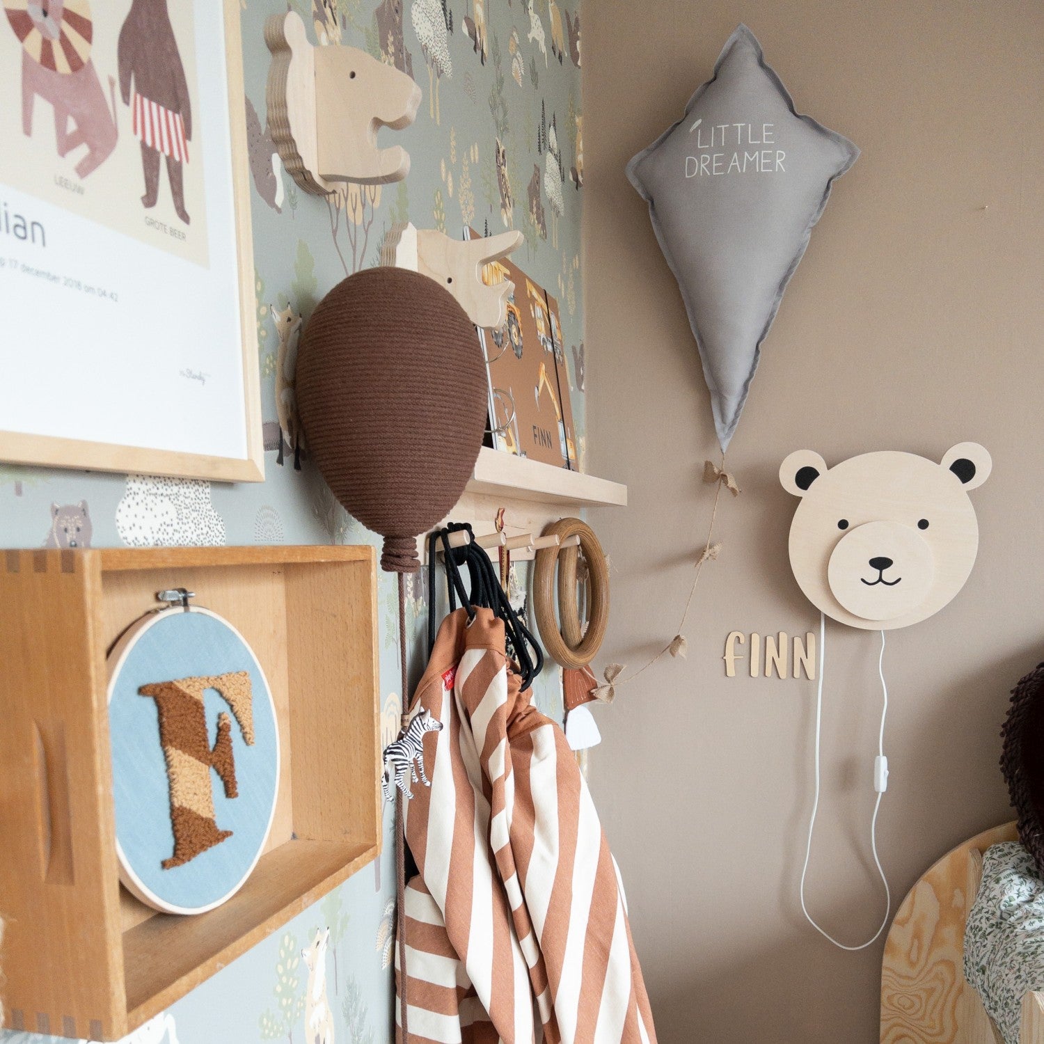 Houten wandlamp kinderkamer | teddy multiplex - toddie.nl