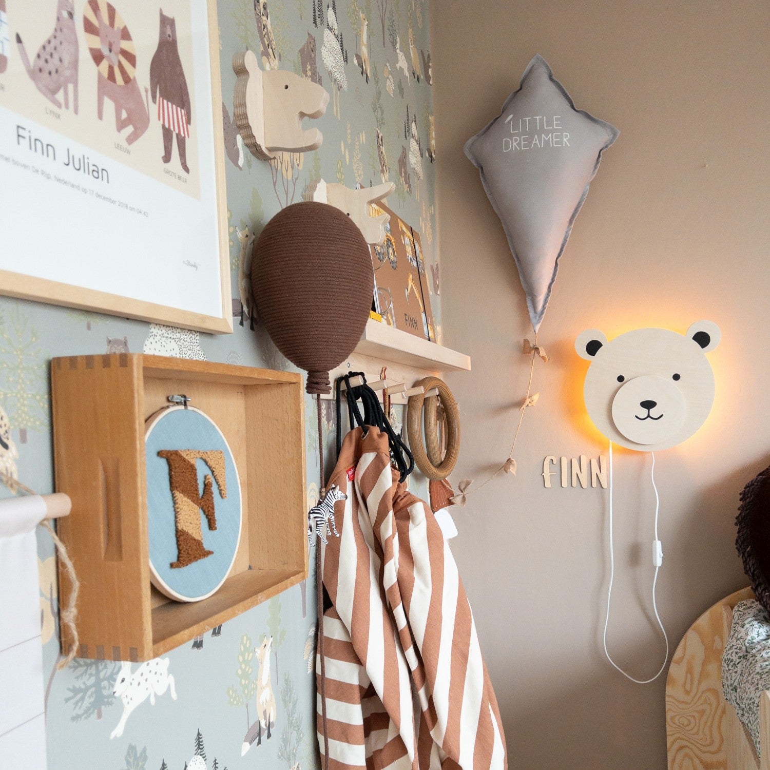 Houten wandlamp kinderkamer | teddy multiplex - toddie.nl