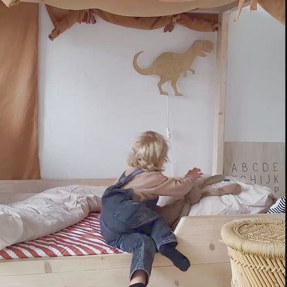 Wandleuchte aus Holz für das Kinderzimmer | Tyrannosaurus – naturfarben